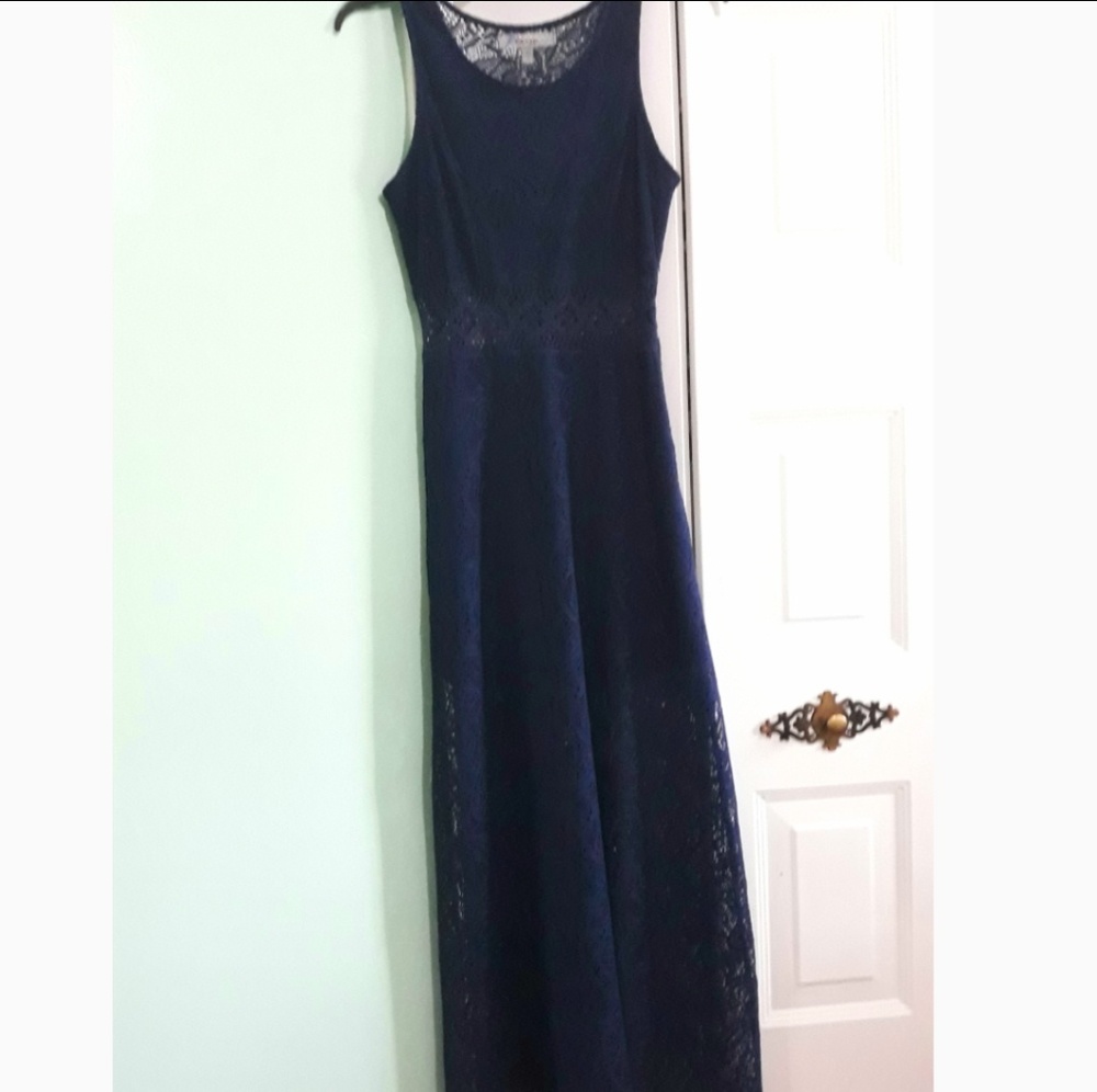 Long Sleeveless Lace Navy blue Dress